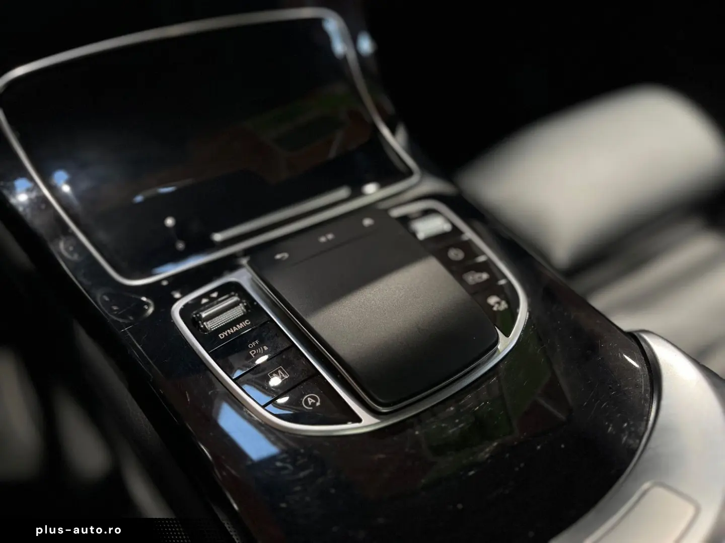 MERCEDES-BENZ GLC 200 4Matic  LED Navi Pano