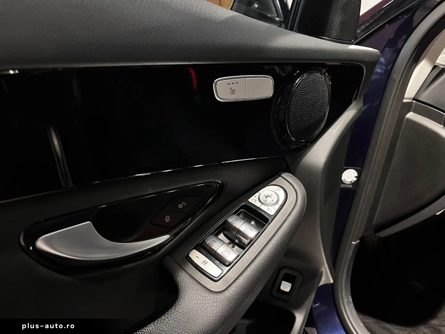 MERCEDES-BENZ GLC 200 4Matic  LED Navi Pano