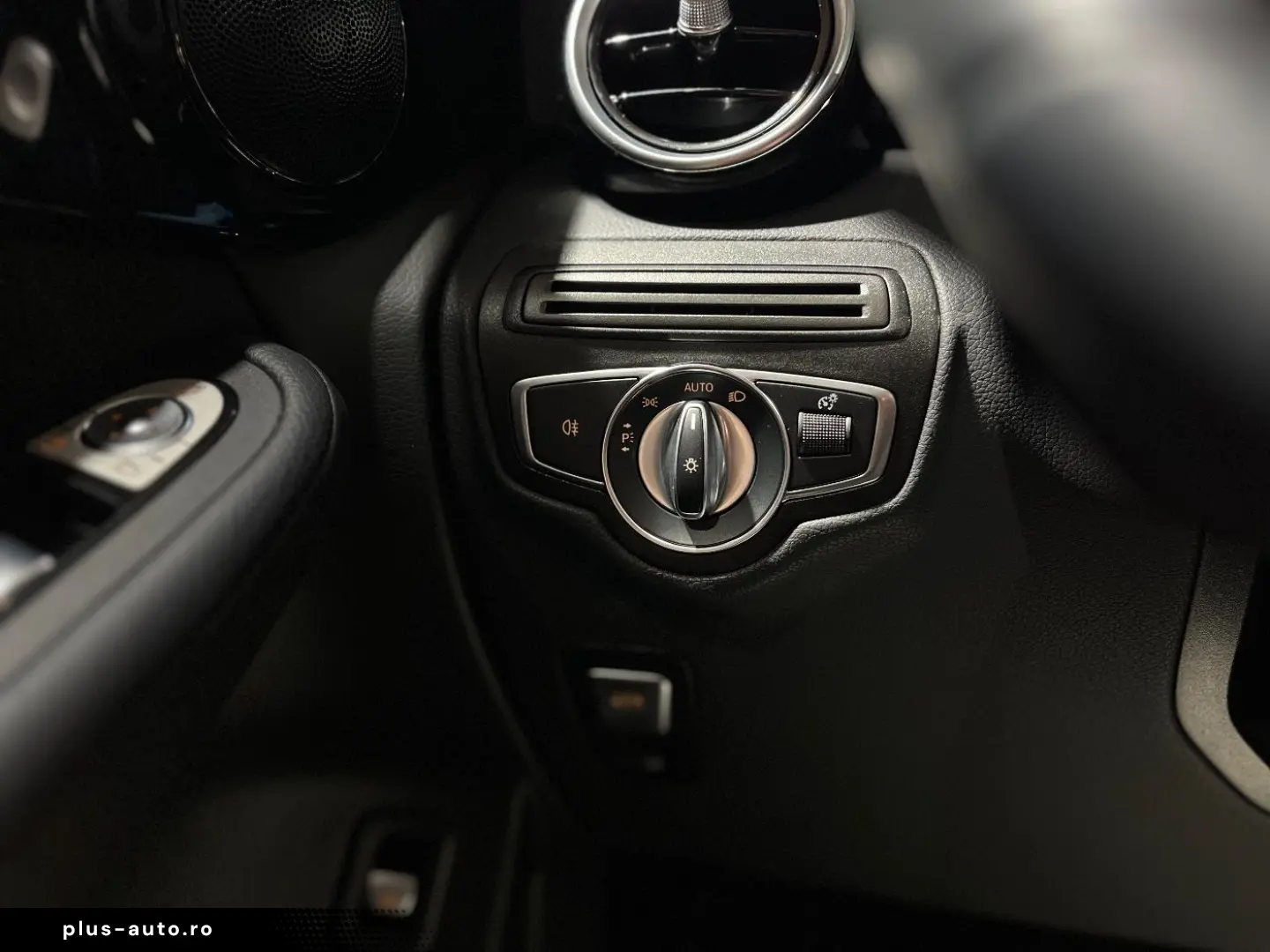 MERCEDES-BENZ GLC 200 4Matic  LED Navi Pano