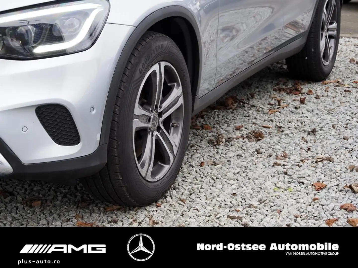 MERCEDES-BENZ GLC 200 4MATIC PANO LED KEYLESS