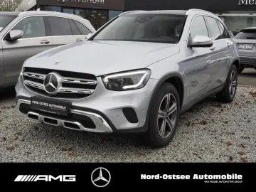 MERCEDES-BENZ GLC 200 4MATIC PANO LED KEYLESS