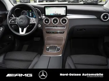 MERCEDES-BENZ GLC 200 4MATIC PANO LED KEYLESS