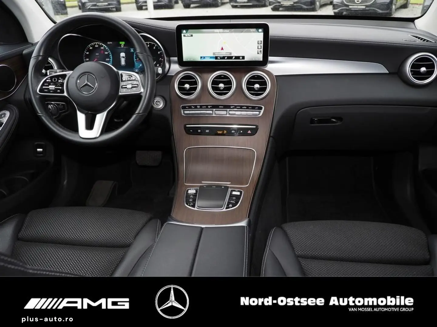 MERCEDES-BENZ GLC 200 4MATIC PANO LED KEYLESS