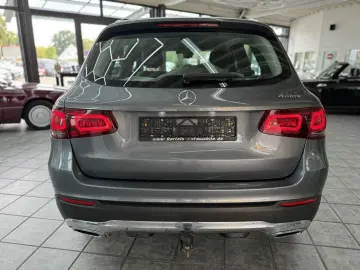 MERCEDES-BENZ GLC 200 CGI 4Matic Exclusive  9G  Leder  LED