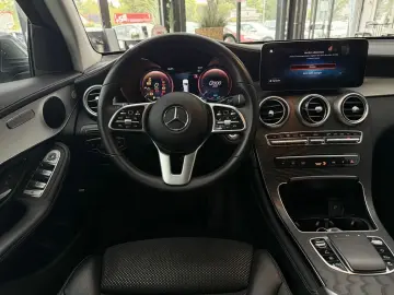 MERCEDES-BENZ GLC 200 CGI 4Matic Exclusive  9G  Leder  LED