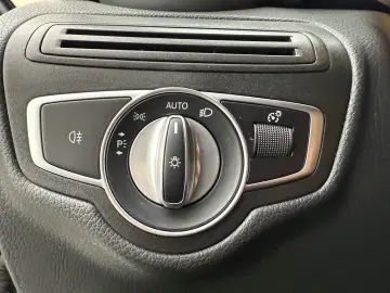 MERCEDES-BENZ GLC 200 CGI 4Matic Exclusive  9G  Leder  LED