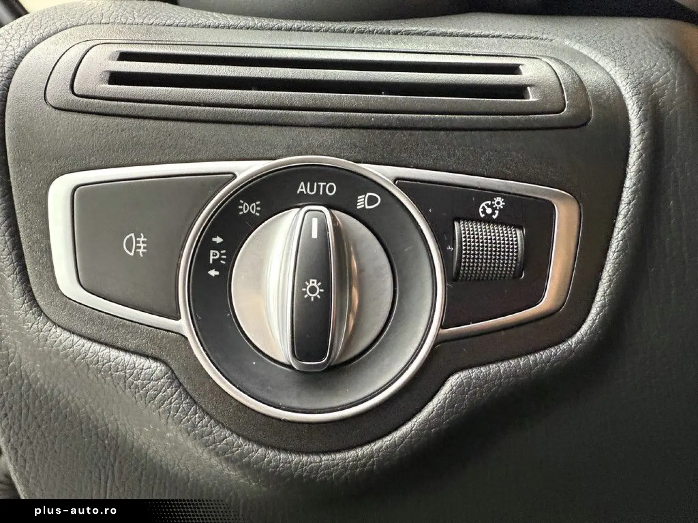 MERCEDES-BENZ GLC 200 CGI 4Matic Exclusive  9G  Leder  LED