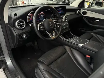 MERCEDES-BENZ GLC 200 CGI 4Matic Exclusive  9G  Leder  LED