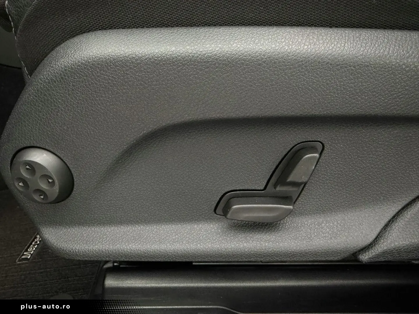 MERCEDES-BENZ GLC 200 CGI 4Matic Exclusive  9G  Leder  LED