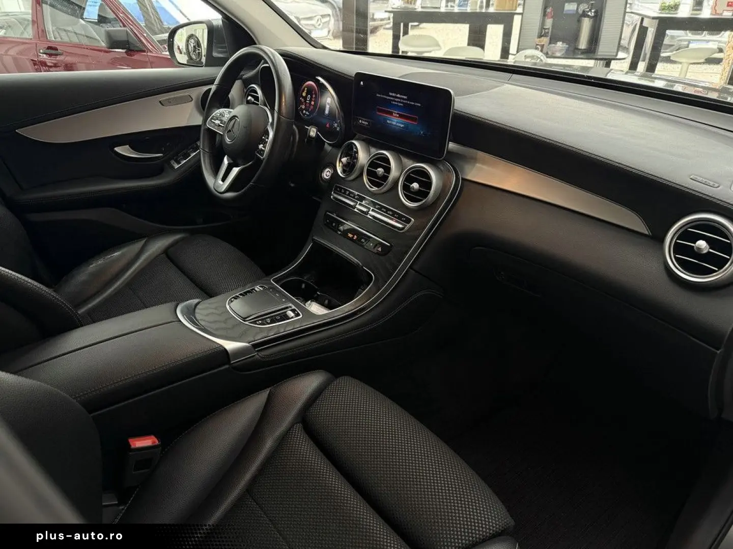 MERCEDES-BENZ GLC 200 CGI 4Matic Exclusive  9G  Leder  LED