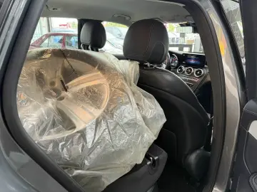 MERCEDES-BENZ GLC 200 CGI 4Matic Exclusive  9G  Leder  LED