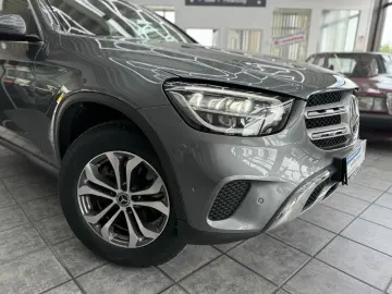 MERCEDES-BENZ GLC 200 CGI 4Matic Exclusive  9G  Leder  LED