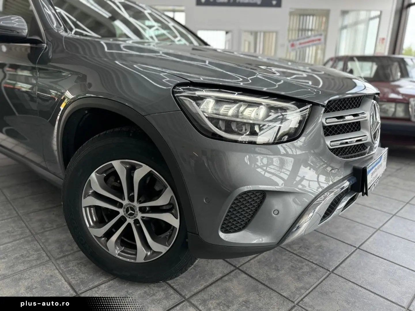 MERCEDES-BENZ GLC 200 CGI 4Matic Exclusive  9G  Leder  LED