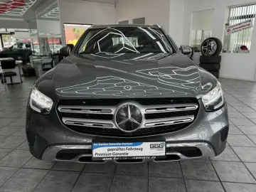 MERCEDES-BENZ GLC 200 CGI 4Matic Exclusive  9G  Leder  LED