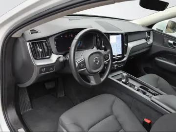 VOLVO XC60 Momentum Pro 2WD Kamera Navi 1.Hd