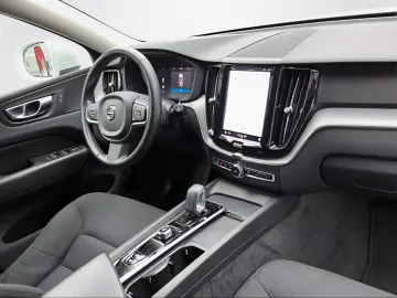 VOLVO XC60 Momentum Pro 2WD Kamera Navi 1.Hd