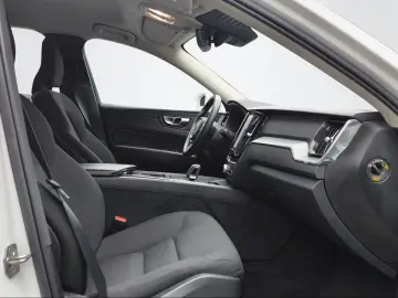 VOLVO XC60 Momentum Pro 2WD Kamera Navi 1.Hd