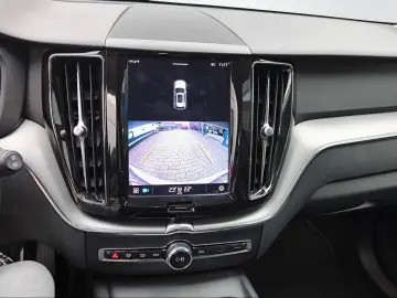 VOLVO XC60 Momentum Pro 2WD Kamera Navi 1.Hd
