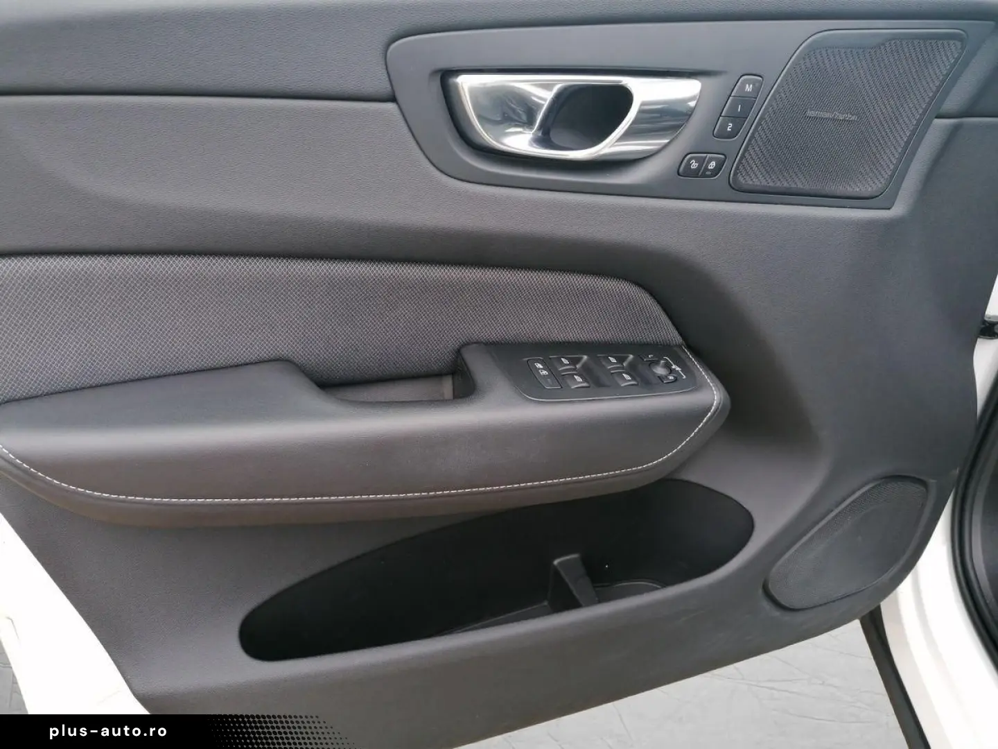 VOLVO XC60 D4 R-Design Harman Kardon Lichtpaket LED