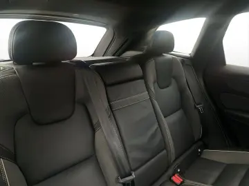 VOLVO XC60 D4 R-Design Harman Kardon Lichtpaket LED