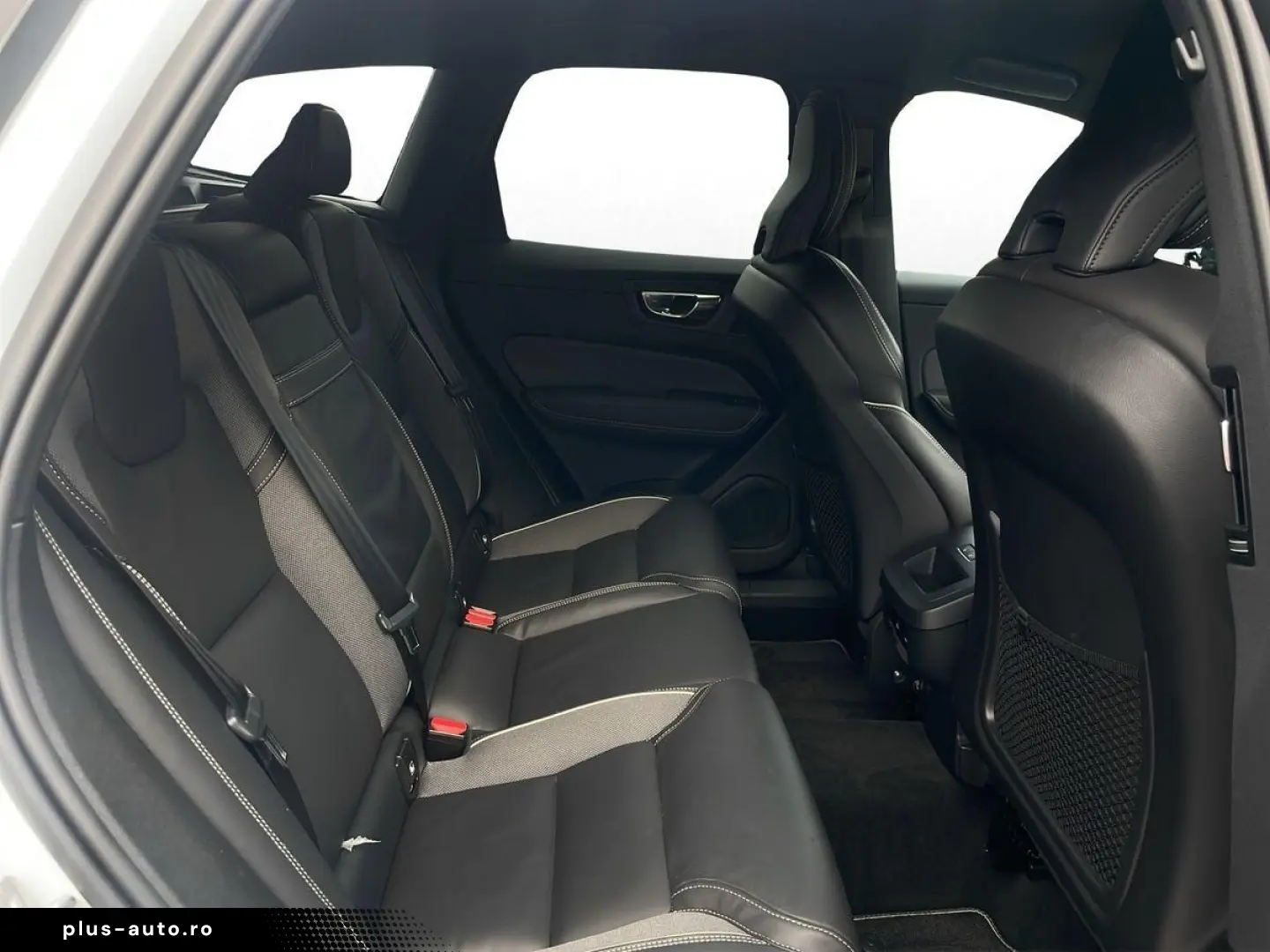 VOLVO XC60 D4 R-Design Harman Kardon Lichtpaket LED