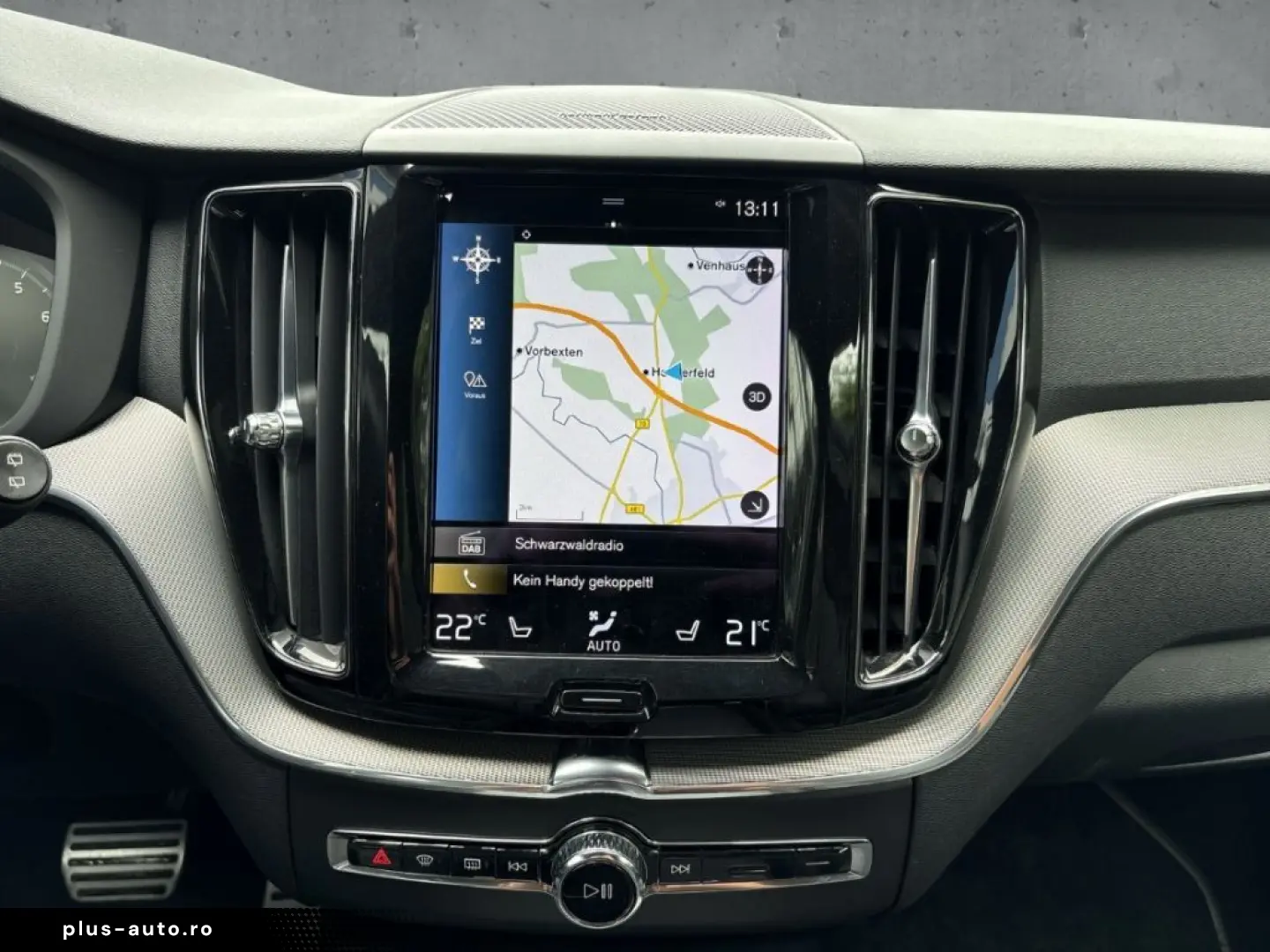 VOLVO XC60 B4 2WD R-Design Navi AHK Xenium LED