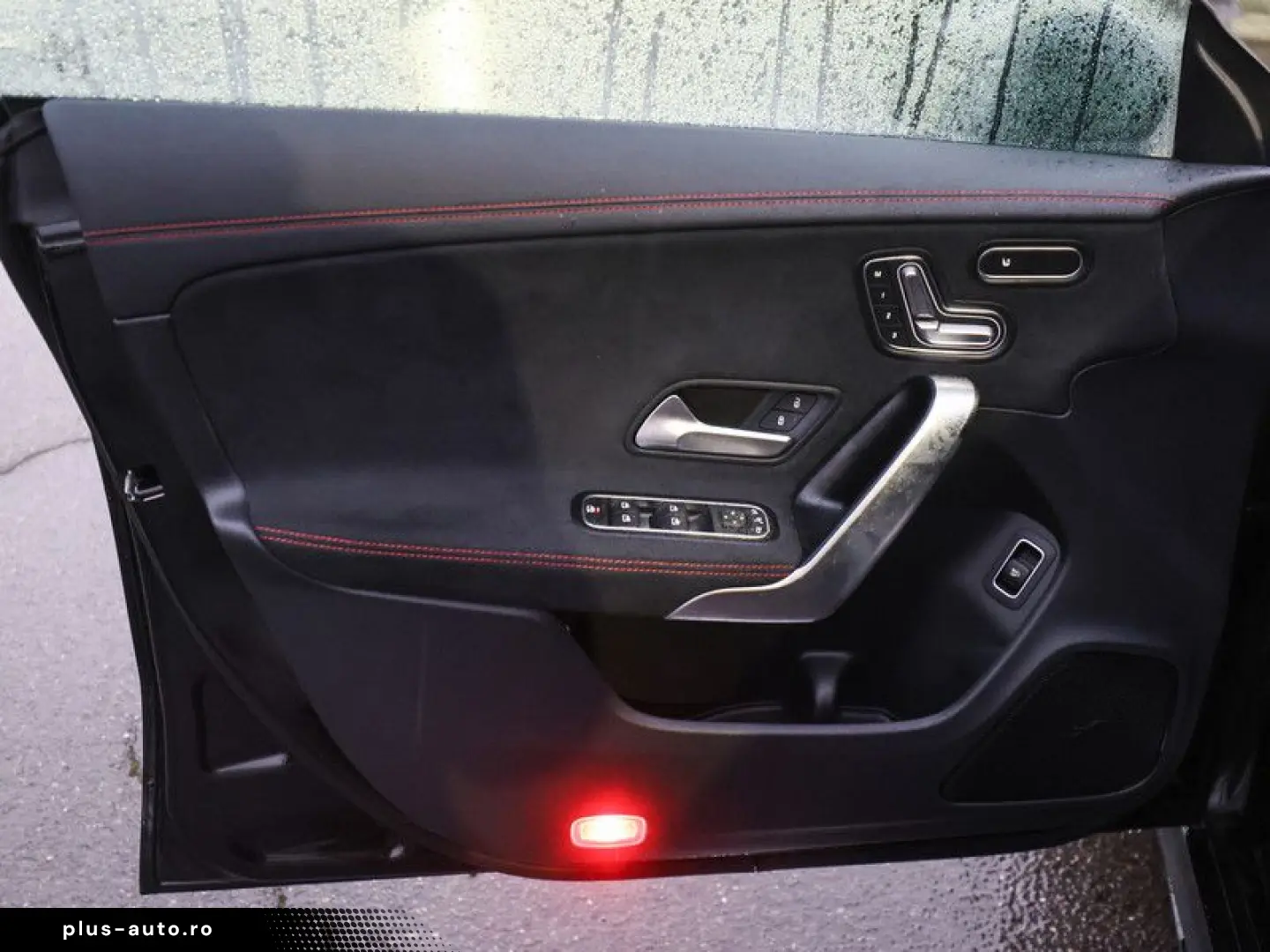 MERCEDES-BENZ CLA 250 4M Coupé AMG Pano HUD Night 18