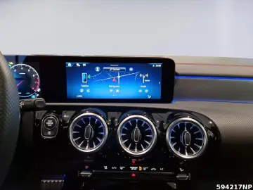 MERCEDES-BENZ CLA 250 4M Coupé AMG  Multibeam Panorama 360