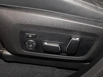 BMW X4 M Competition M Competition Head-Up HK HiFi