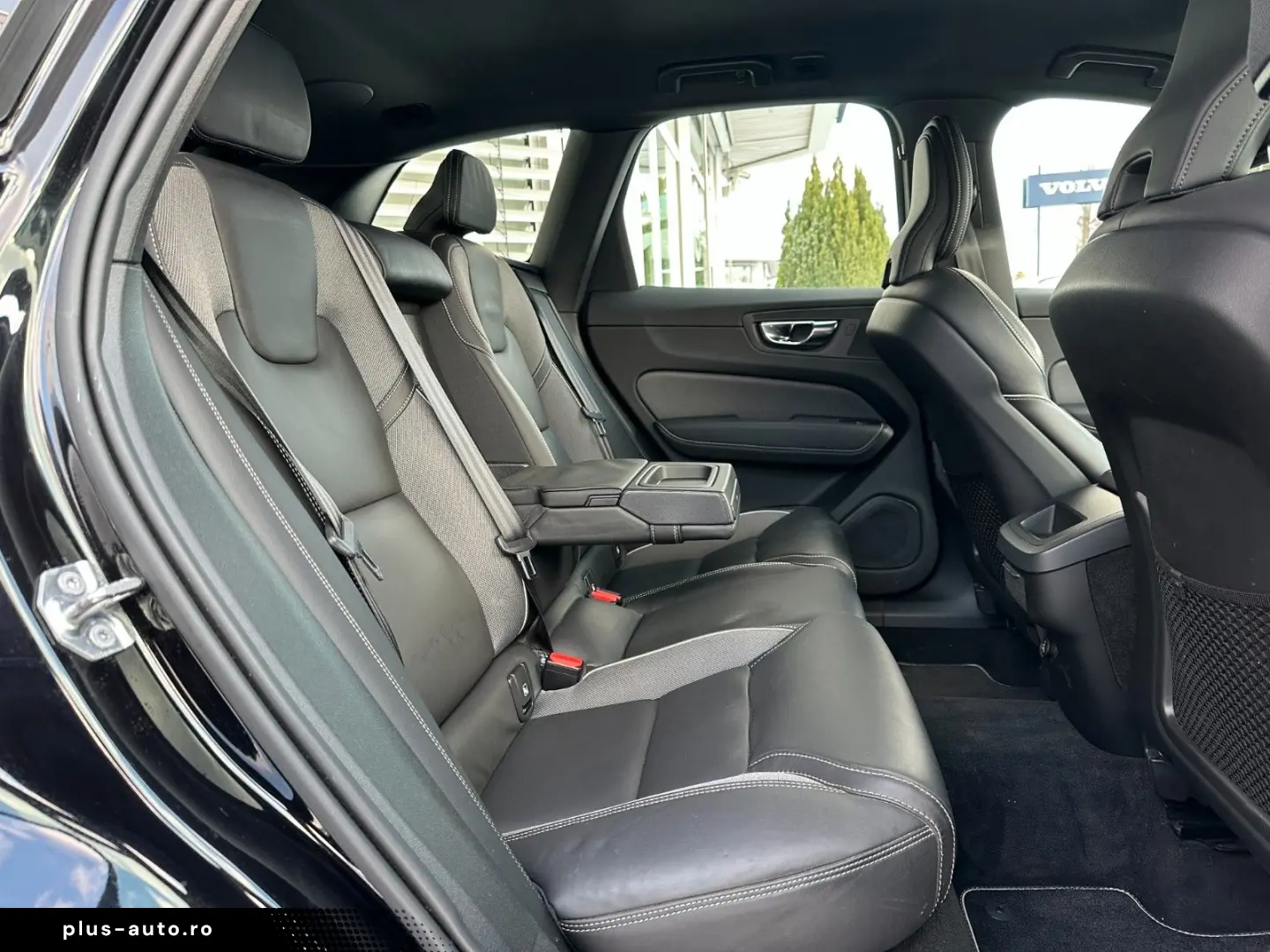 VOLVO XC60 R Design IntelliSafePro Licht-P AHZV