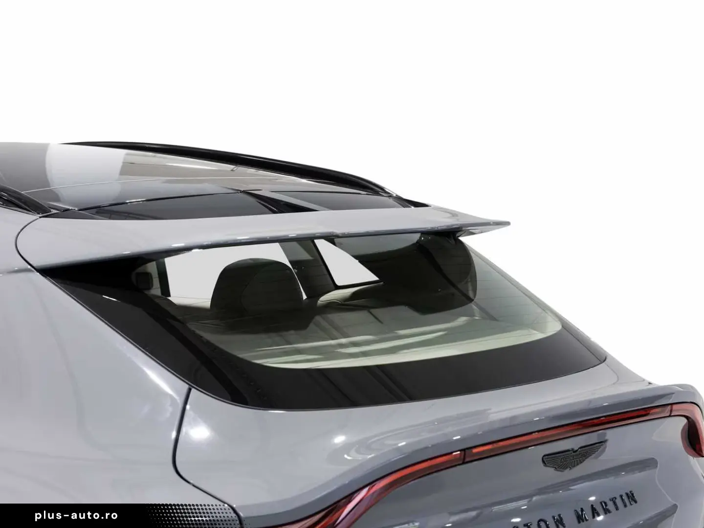 Aston Martin DBX 707