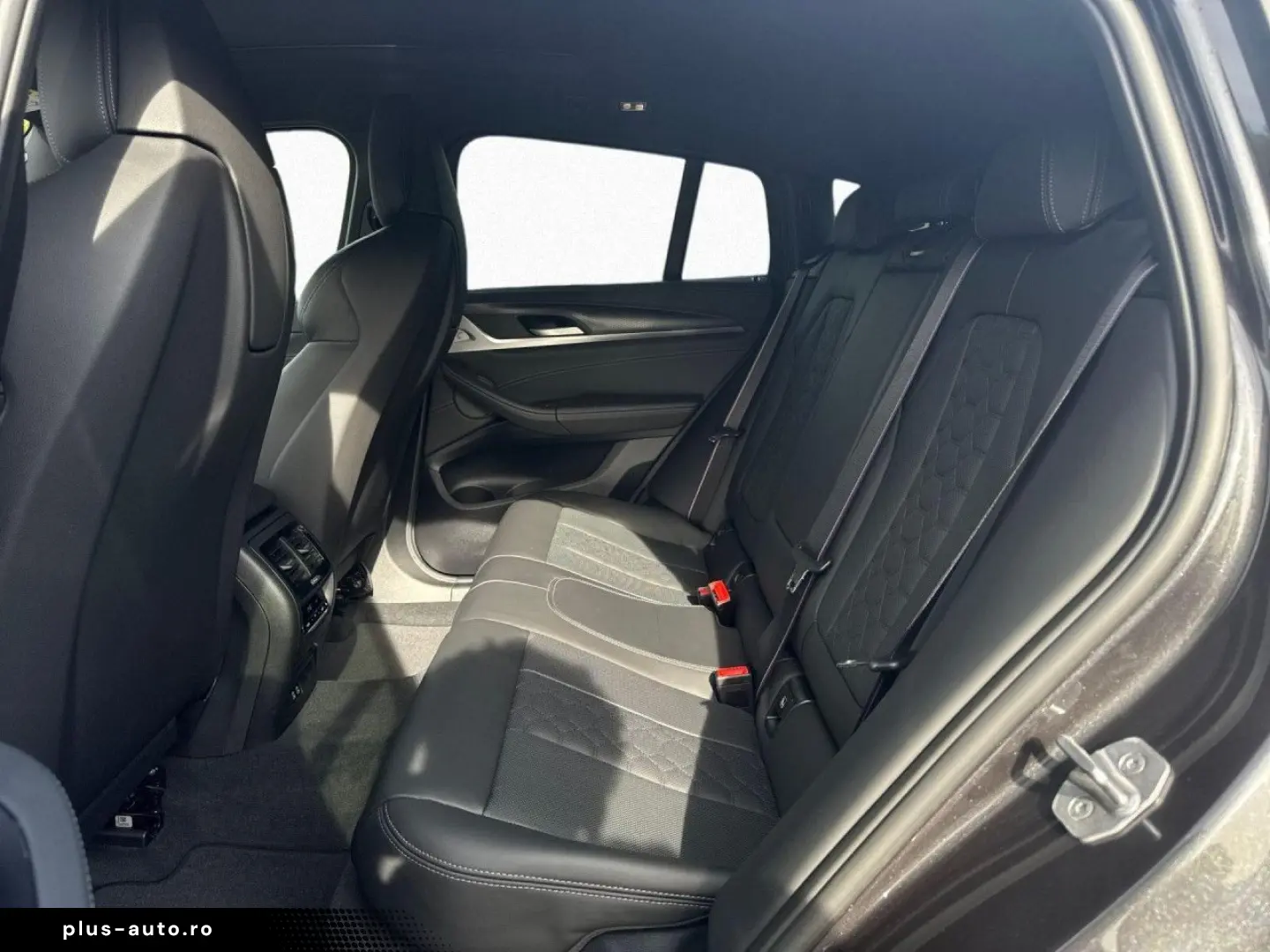 BMW X4 M Competition LivePro AdapLED Pano 360  H K