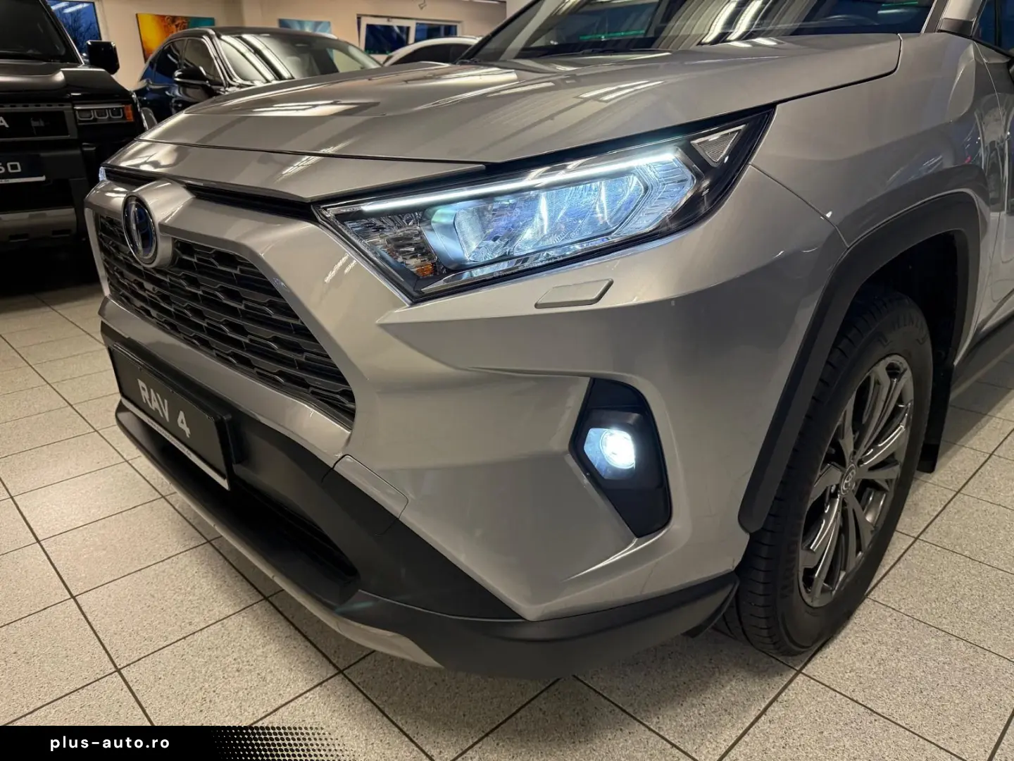 TOYOTA RAV 4 HYBRID-4x4-LED-LEDER-KAMERA-MOD. 2024