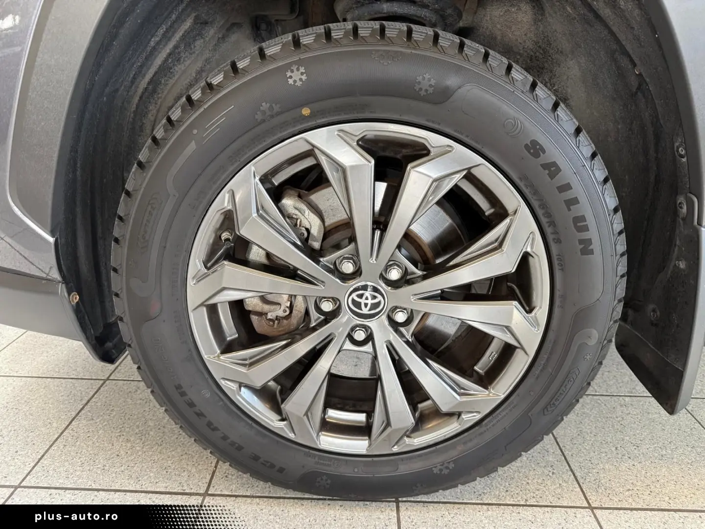 TOYOTA RAV 4 HYBRID-4x4-LED-LEDER-KAMERA-MOD. 2024