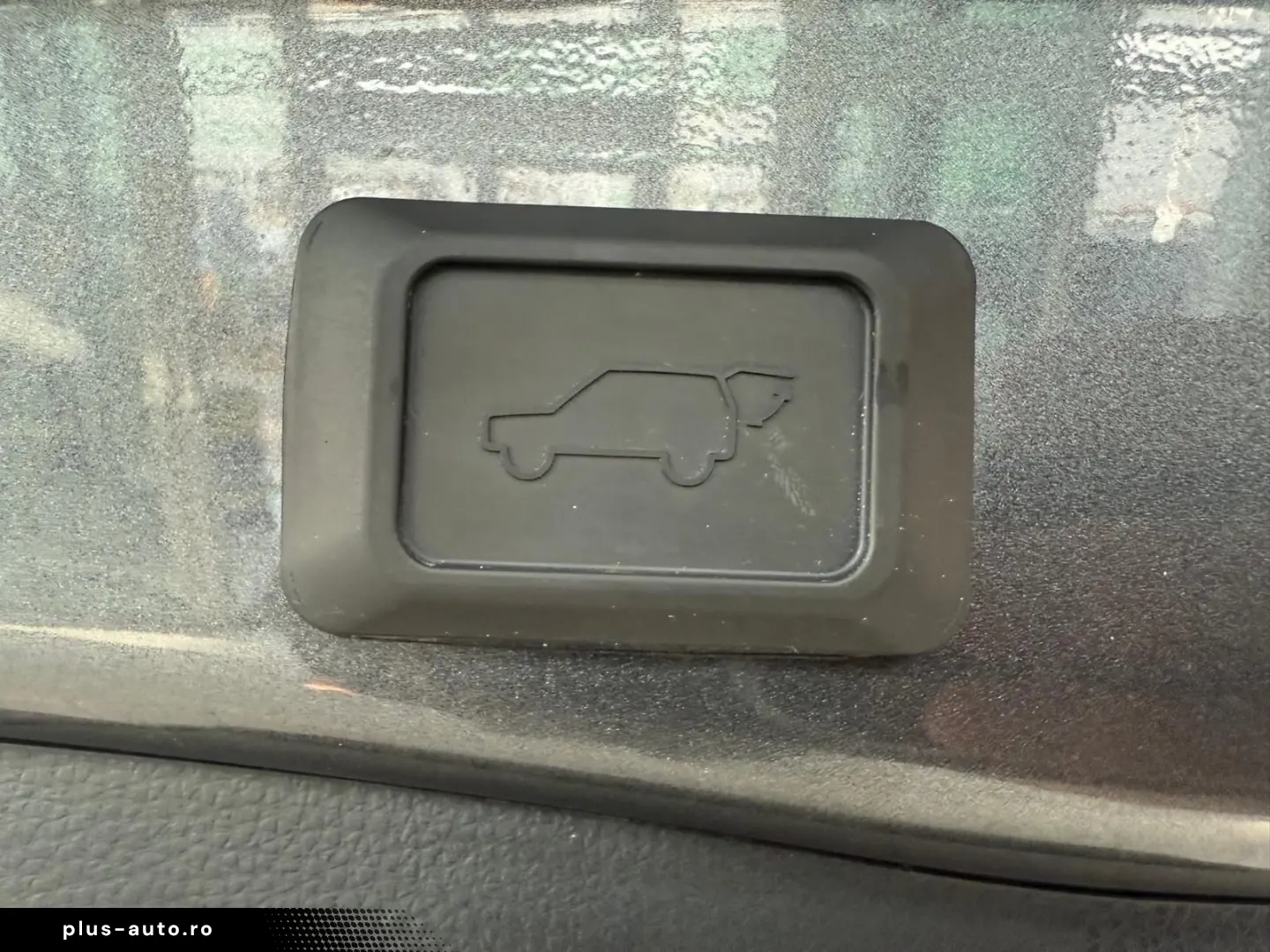 TOYOTA RAV 4 HYBRID-4x4-LED-LEDER-KAMERA-MOD. 2024