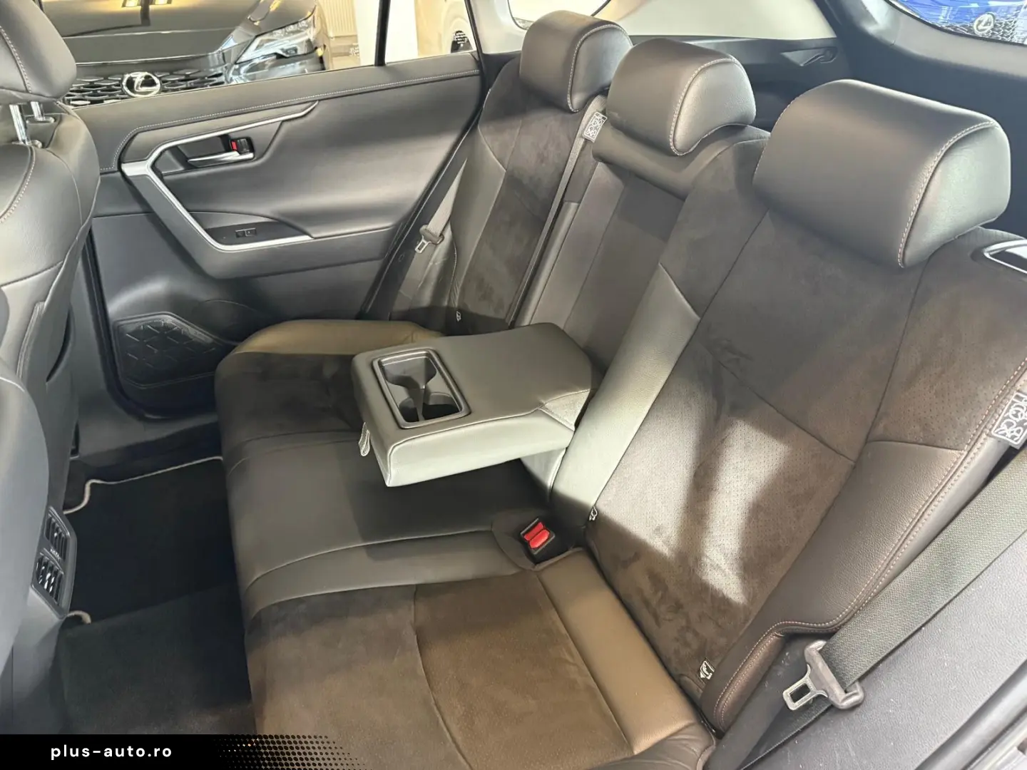 TOYOTA RAV 4 HYBRID-4x4-LED-LEDER-KAMERA-MOD. 2024