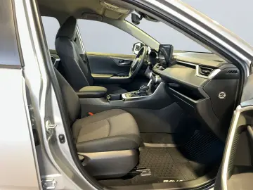 TOYOTA RAV 4 2.5 4x4 Hybrid Team D  AHK CAM ACC el Heck