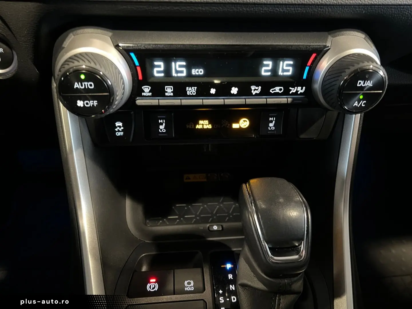 TOYOTA RAV 4 2.5 4x4 Hybrid Team D  AHK CAM ACC el Heck