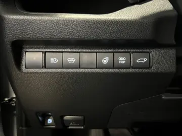 TOYOTA RAV 4 2.5 4x4 Hybrid Team D  AHK CAM ACC el Heck