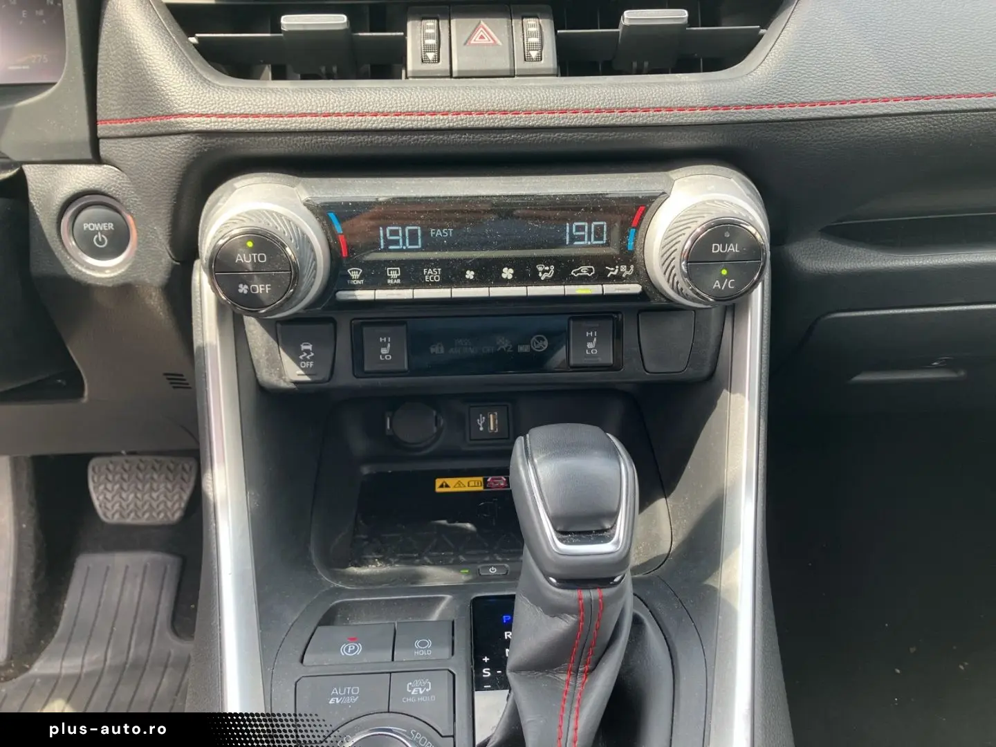 TOYOTA RAV 4 Plug-in Hybrid 4x4 Comfort