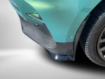 Aston Martin DBX 707 MY25 Full Carbon