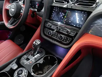 BENTLEY Bentayga S V8