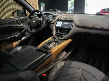 ASTON MARTIN DBX 707 4.0 V8 S