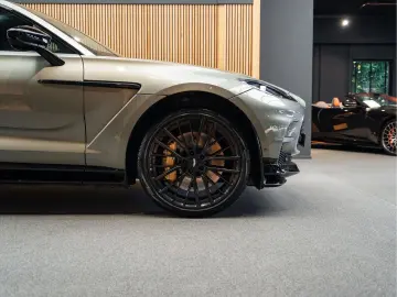 ASTON MARTIN DBX 707 4.0 V8 S