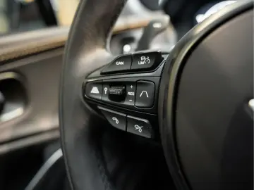 ASTON MARTIN DBX 707 4.0 V8 S