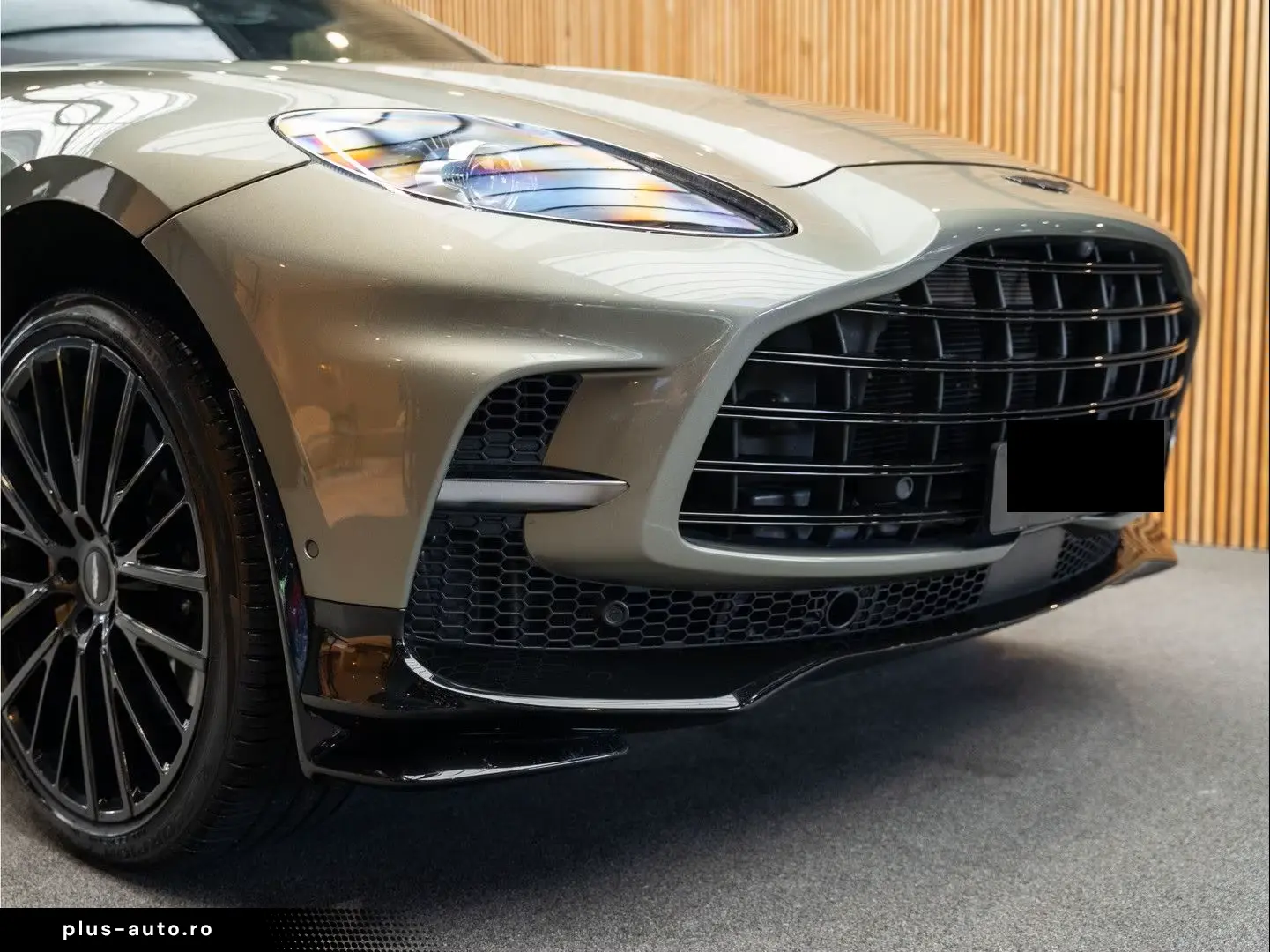 ASTON MARTIN DBX 707 4.0 V8 S
