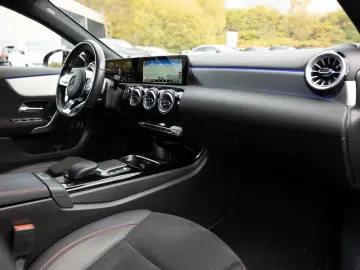 MERCEDES-BENZ A 250 e Limo AMG-Sport LED Cam Pano