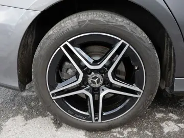 MERCEDES-BENZ A 250 e Limo AMG-Sport LED Cam Pano