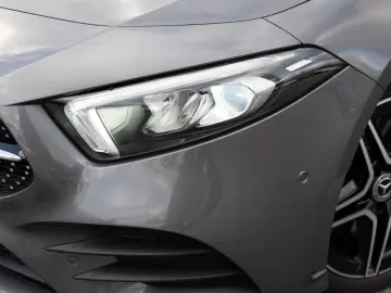 MERCEDES-BENZ A 250 e Limo AMG-Sport LED Cam Pano