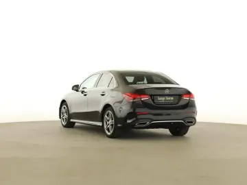 MERCEDES-BENZ A 250 e Limousine AMG AHK DISTR PANO MULTIBEAM